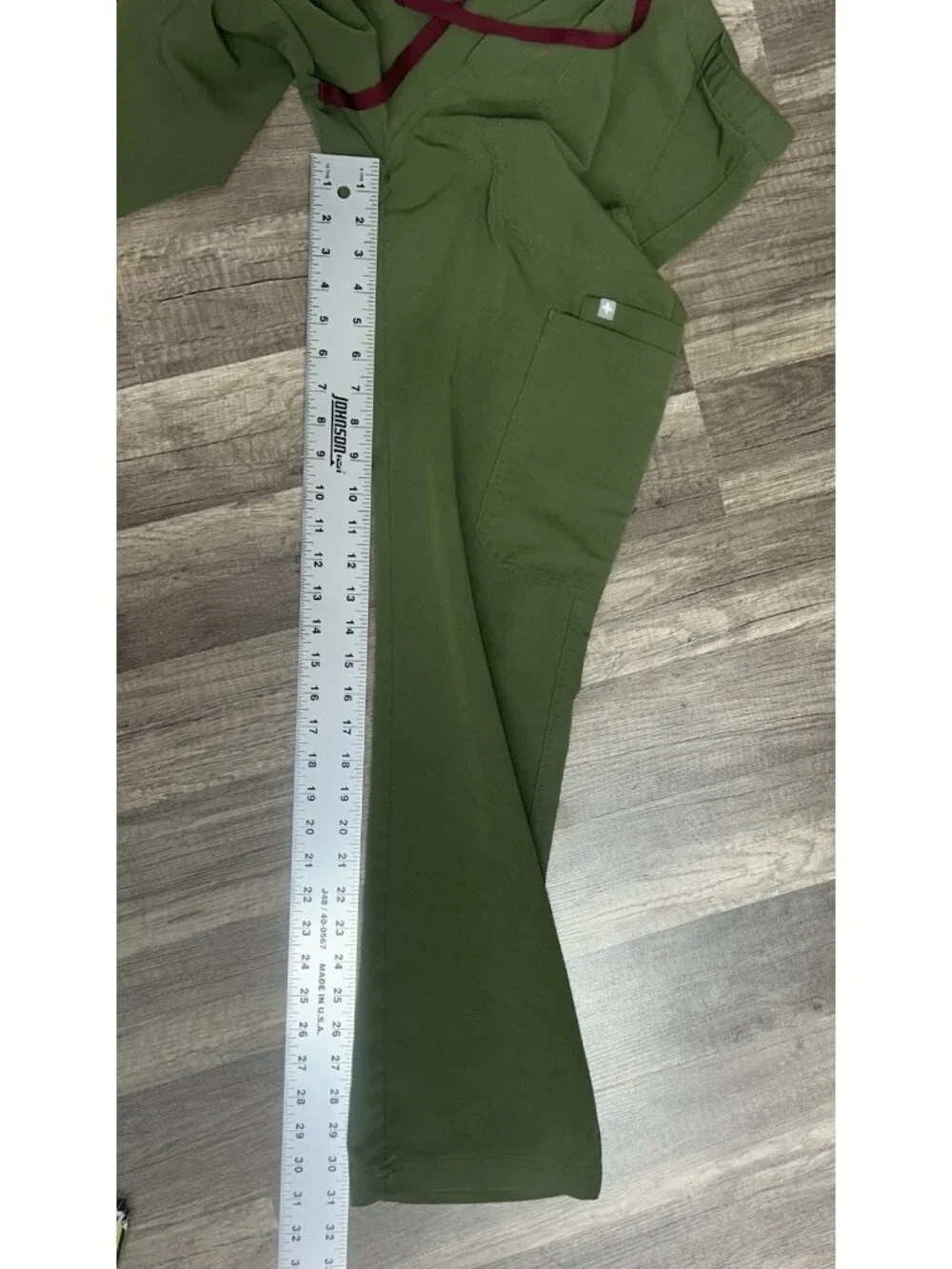 FIGS Cairo Cargo Scrub Pants Technical Collection Medium Green 31” Inseam